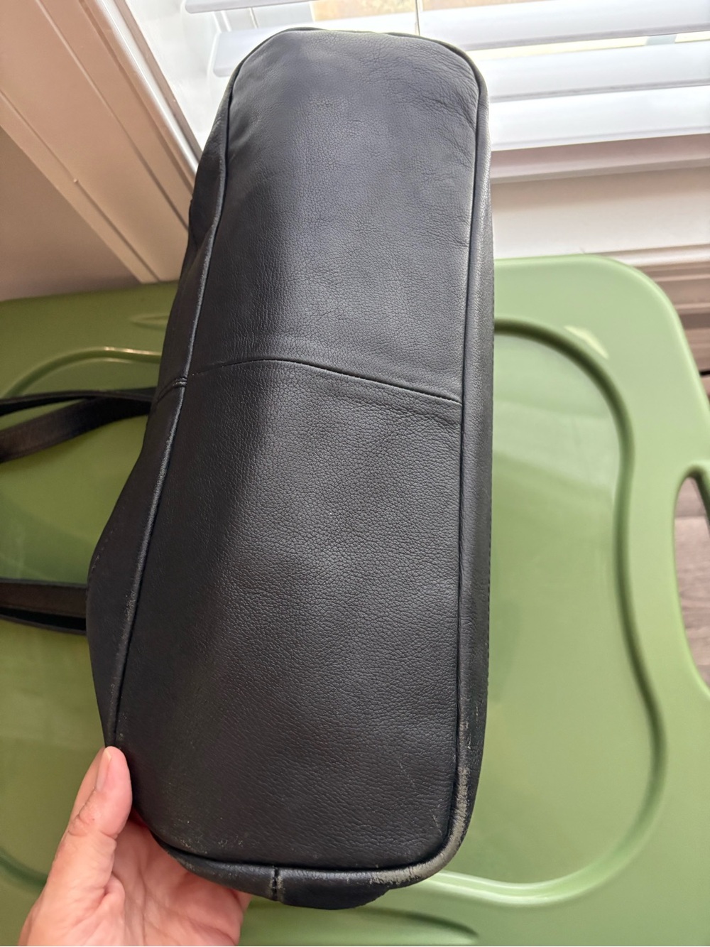 See by Chloé Black Leather Tote Bag Stitched Front Logo - Model 03-12-88-65 - Picture 6 of 17
